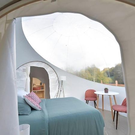 Hotel Bulle Hirondelle Quarré-les-Tombes Exterior foto